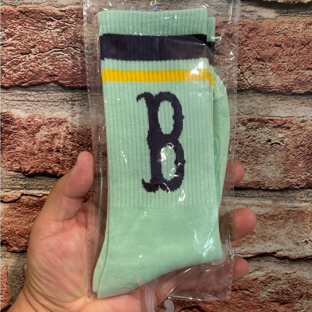 Single Pair of Socks